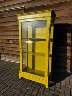 Vintage Vitrine/ -Servieskast in trendkleur Cardamom, Huis en Inrichting, Kasten | Vitrinekasten, Ophalen, Met deur(en), Vintage