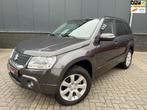 Suzuki Grand Vitara 2.4 High Executive , CLIMA , KEYLESS , L, Gebruikt, Zwart, 4 cilinders, 1850 kg