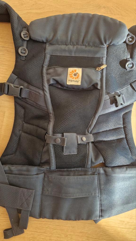 Ergobaby Adapt Cool Air Deep Blue, Kinderen en Baby's, Babydragers en Draagdoeken, Zo goed als nieuw, Draagzak, Overige merken