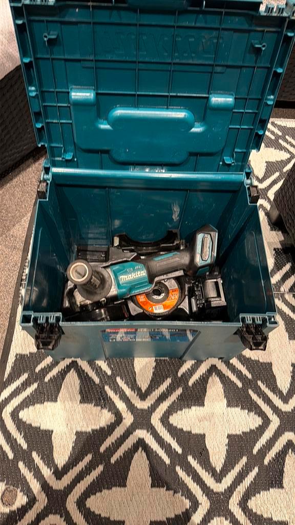 Makita GA013GZ XGT 40V accu slijptol haakse slijper 125 mm, Doe-het-zelf en Verbouw, Gereedschap | Slijpmachines, Zo goed als nieuw