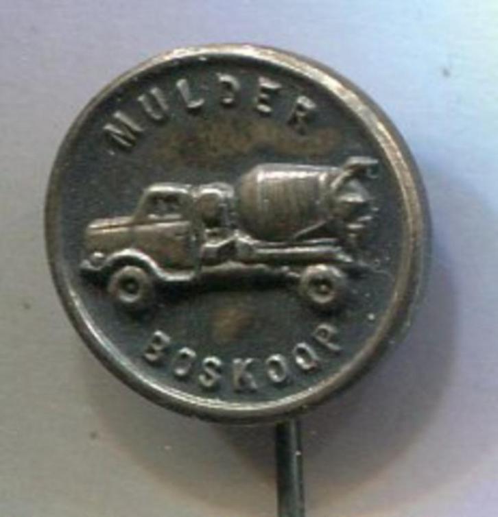 Mulder Boskoop zilverkleurig betoncentrale speldje ( E_046 ), Verzamelen, Speldjes, Pins en Buttons, Nieuw, Speldje of Pin, Transport