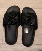 Zwarte badslippers, maat 40, nieuw, Kleding | Dames, Schoenen, Slippers, Zwart, Nieuw, Ophalen of Verzenden