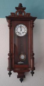 Antieke regulateur klok, Ophalen