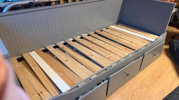 Hemnes IKEA Bed met verlengstuk (zonder matras) - afbeelding 3