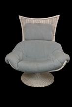 Montis draaifauteuil, design Gerard v d Berg # swivelchair, Ophalen