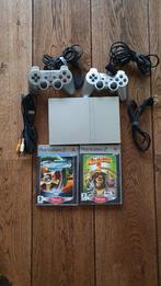 Zeer nette witte ps2 slim bundel+2controllers+kabels+2 games, Ophalen of Verzenden, Zo goed als nieuw, Met 2 controllers