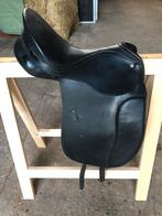 Mooi dressuurzadel Merovech Giselle 17inch, Dieren en Toebehoren, Ophalen, Zo goed als nieuw, Dressuur