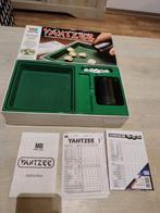 Yahtzee Dobbelspel - MB Spellen, Hobby en Vrije tijd, Gezelschapsspellen | Bordspellen, Ophalen of Verzenden, Consumercare@hasbro.co.uk