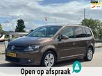 Volkswagen Touran 1.4 TSI Highline DSG CRUISE CLIMA PDC NAVI, Euro 5, 4 cilinders, Bedrijf, Grijs