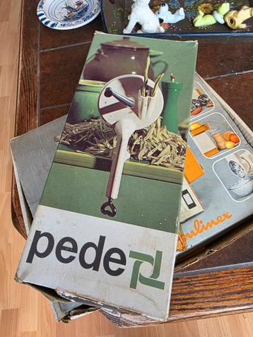 Vintage Pede Groentesnijder beschikbaar voor biedingen