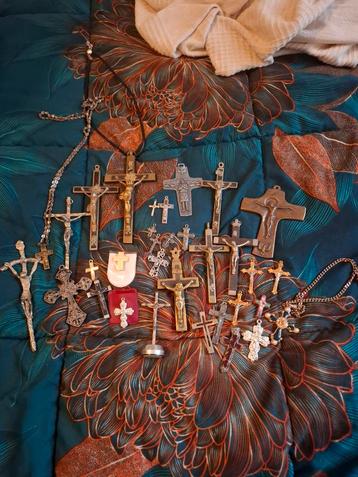 Kruisjes, Kettingen Collectie - 33 Stuks beschikbaar voor biedingen