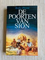 De Poorten van Sion - Bodie Thoene, Ophalen of Verzenden, Gelezen, Nederland