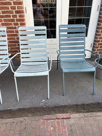 4 stapelbare design - vintage tuinstoelen beschikbaar voor biedingen