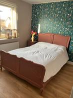 Frans Brocante Bed + Nachtkastje, Gebruikt, Bruin, Tweepersoons, 200 cm