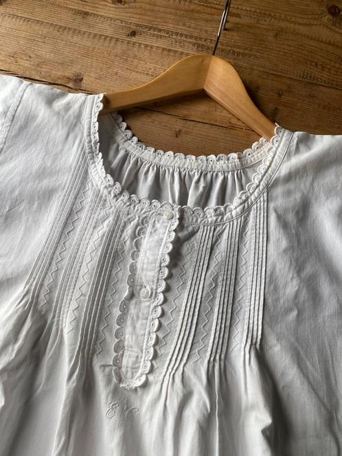 Oude hagel witte katoenen jurkje, Antiek en Kunst, Antiek | Kleding en Accessoires, Ophalen of Verzenden