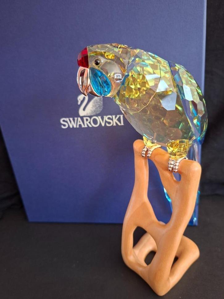 Swarovski "Paradise Birds" green Rosella, Verzamelen, Swarovski, Zo goed als nieuw, Figuurtje, Ophalen of Verzenden