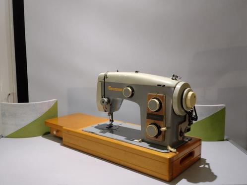 Zig Zag Naaimachine Naumann, Hobby en Vrije tijd, Naaimachines en Toebehoren, Gebruikt, Overige merken, Ophalen of Verzenden