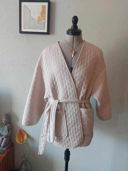 Yaya creme wit jasje 40, Kleding | Dames, Jasjes, Kostuums en Pakken, Zo goed als nieuw, Jasje, Maat 38/40 (M), Wit, Ophalen of Verzenden