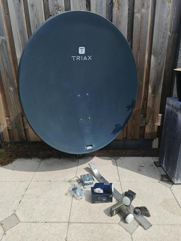 Triax TD100 satelliet schotel beschikbaar voor biedingen