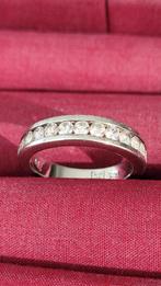 ZILVEREN RING MET 13 ZIRKONIUM STEENTJES, Sieraden, Tassen en Uiterlijk, Ringen, Gebruikt, Ophalen of Verzenden, 17 tot 18, Dame