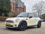 MINI Mini 1.4 One (bj 2007), Auto's, Gebruikt, Elektrische ramen, 4 stoelen, Euro 4