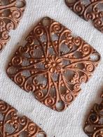23 vintage koperen filigraan embellishments/ connectors, Ophalen of Verzenden, Zo goed als nieuw