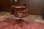 Chesterfield bureaustoel, Huis en Inrichting, Stoelen, Chesterfield, Leer, Ophalen of Verzenden, Zo goed als nieuw