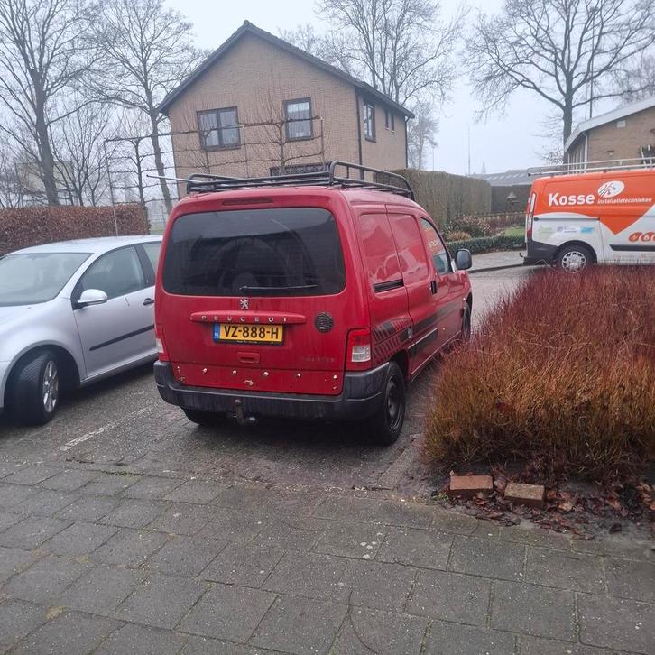 Peugeot partner 2006, Auto's, Bestelauto's, Particulier, Peugeot, Benzine, Geïmporteerd, Ophalen