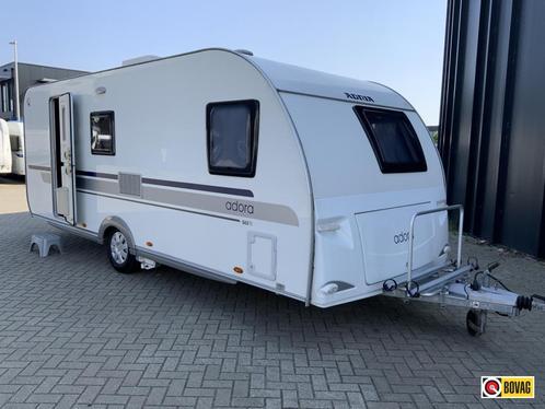 Adria Adora 563 TK, Caravans en Kamperen, Caravans, Bedrijf, tot en met 6, 1250 - 1500 kg, Overige, Adria, Dwars-stapelbed, Frans bed