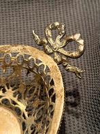 Zilveren Bonbonmandje met Strik, Antiek en Kunst, Ophalen of Verzenden, Zilver