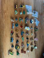 45 pins 8, Verzamelen, Speldjes, Pins en Buttons, Ophalen of Verzenden, Zo goed als nieuw, Overige onderwerpen, Speldje of Pin