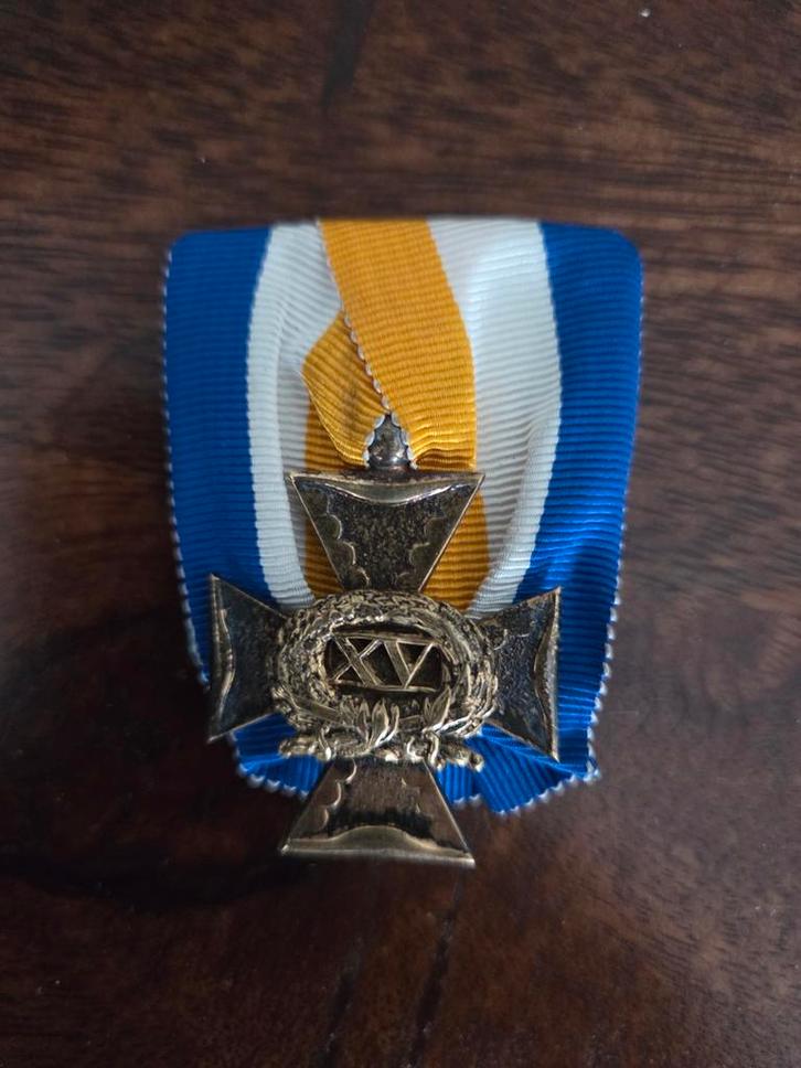 Officierskruis 15 jaar trouwe dienst - Goede staat, Verzamelen, Militaria | Algemeen, Overige soorten, Lintje, Medaille of Wings