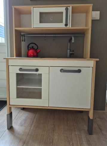 Kinderkeukentje van Ikea beschikbaar voor biedingen
