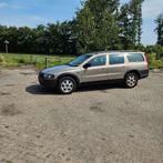 Volvo XC70 2.5 T AWD Geartronic 2004 Beige, Auto's, Volvo, Automaat, 1800 kg, XC70, Origineel Nederlands