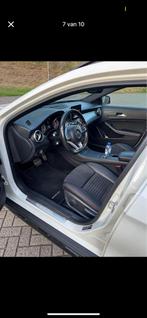 Mercedes-Benz GLA Gla250 2.0 155KW Aut7 4MATIC 2016 Wit, Auto's, Mercedes-Benz, 730 kg, 74 €/maand, Zwart, 4 cilinders