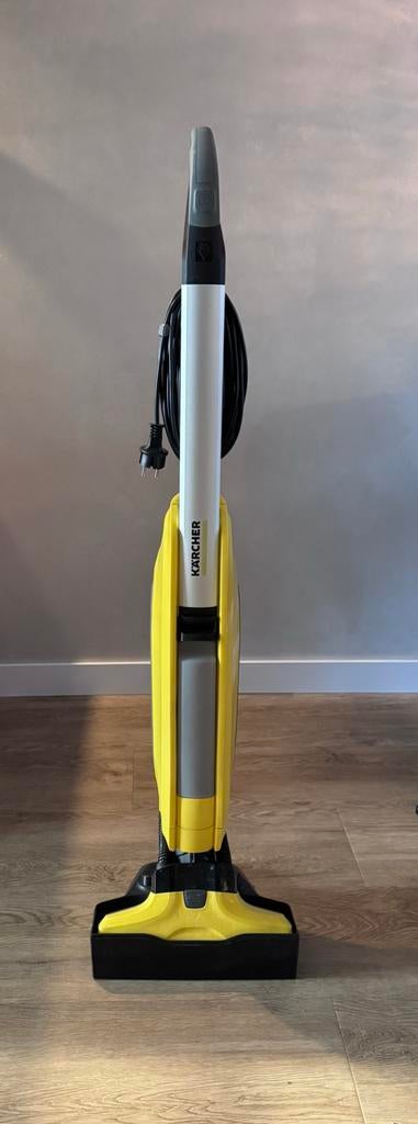 Kärcher elecktrische dweilmachine, Huis en Inrichting, Schoonmaakartikelen, Ophalen, Mop of Dweil