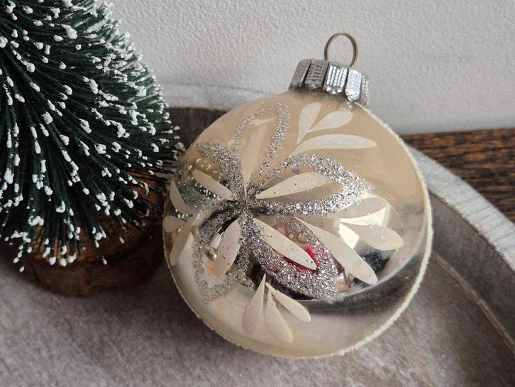 vintage kerstbal zilver bloem 517, Diversen, Kerst, Gebruikt, Ophalen of Verzenden