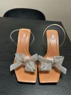 Zara glitter muiltjes met strik - hakken, Ophalen of Verzenden, Zo goed als nieuw, Bruin, Sandalen of Muiltjes