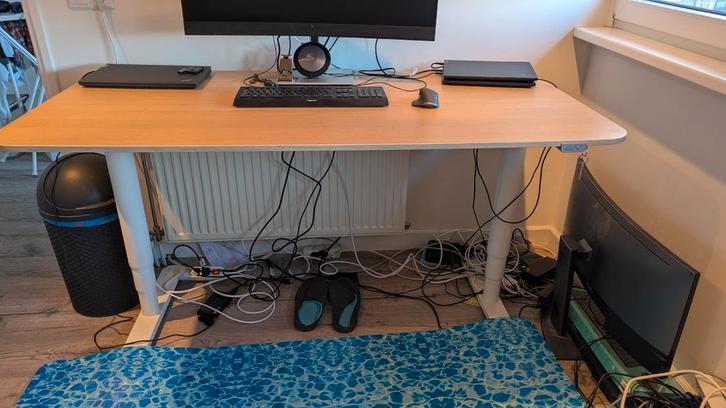 Ikea Bekant Zit Sta Bureau 160x80 - Zeer Nette Staat, Huis en Inrichting, Bureaus, Zo goed als nieuw, Stabureau, Elektrisch, In hoogte verstelbaar