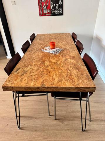 Handgemaakte eettafel met hairpin poten (6/8 personen) beschikbaar voor biedingen