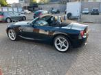 BMW Z4 3.0 I 2003 Zwart 91300 km origineel NL handgeschakeld, Achterwielaandrijving, 74 €/maand, Zwart, Cabriolet