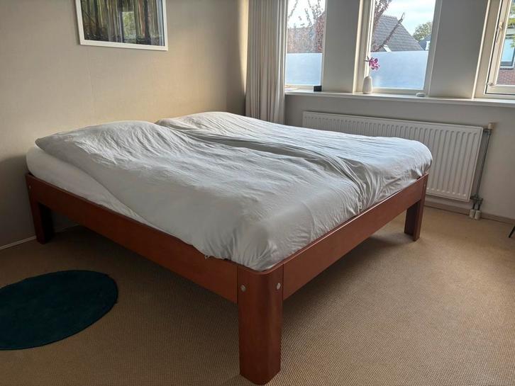 Auping Auronde 180 x 200 kersenhout, Huis en Inrichting, Slaapkamer | Bedden, Gebruikt, Tweepersoons, 180 cm, 200 cm, Hout, Overige kleuren