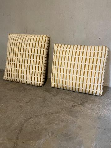 VTG Rug & Zit Kussen Set Beige Velvet Stof Bauhaus Style beschikbaar voor biedingen