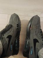 Afgedragen / stuk gelopen nike Air Max schoenen, Zwart, Nike, Ophalen of Verzenden, Sneakers of Gympen