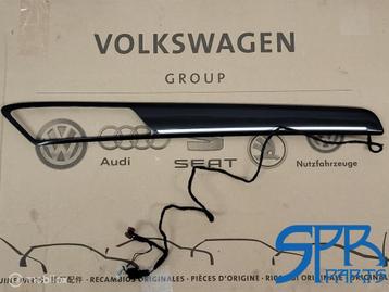 Interieurlijst VW GOLF 7 CARBON LED RECHTSVOOR 5G4858066ABBG beschikbaar voor biedingen