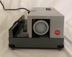 Diaprojector Leitz Pradovit color 250 autofocus, Ophalen, Gebruikt, Met scherm