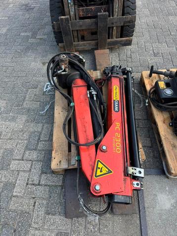 Palfinger pc2300 compact autolaadkraan beschikbaar voor biedingen