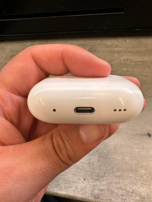 Originele Apple Airpods pro 2 generation 2 oplaadcase, Telecommunicatie, Mobiele telefoons | Oordopjes, Zo goed als nieuw, Bluetooth