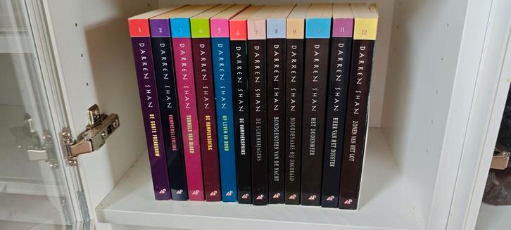 De grote Freakshow COMPLEET - Darren Shan, Boeken, Fantasy, Zo goed als nieuw, Ophalen of Verzenden