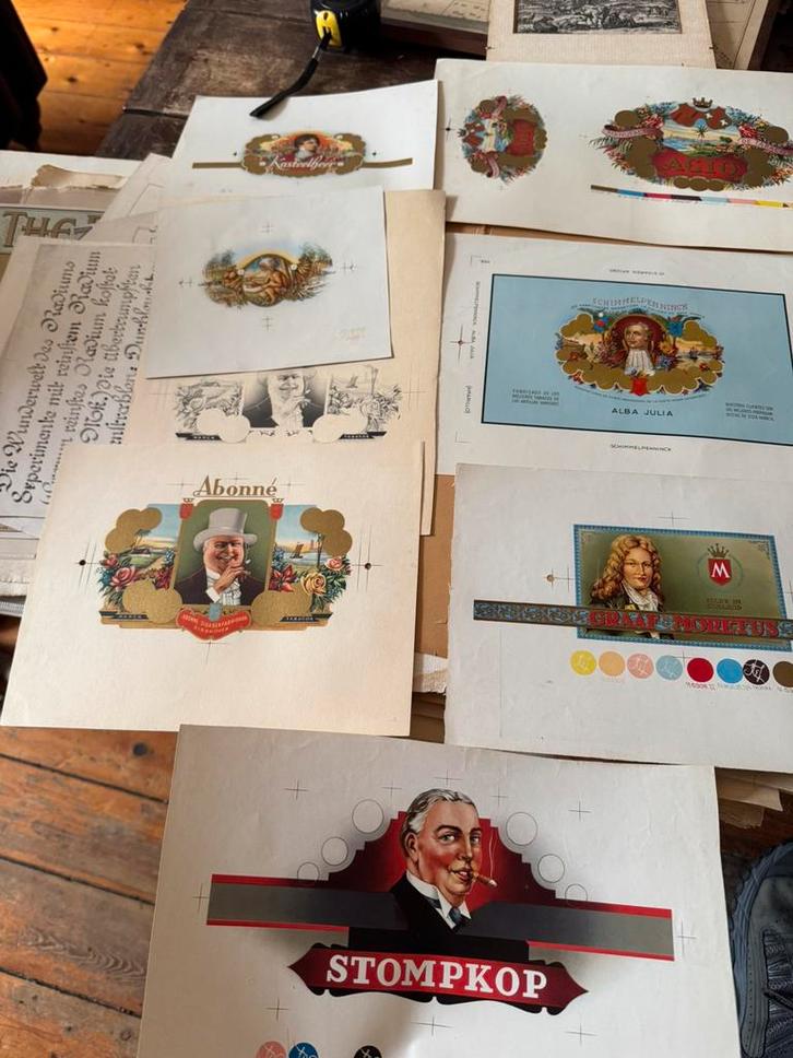 Orginele antieke drukken van reclame sigaren ( zie foto's), Verzamelen, Rookartikelen, Aanstekers en Luciferdoosjes, Zo goed als nieuw